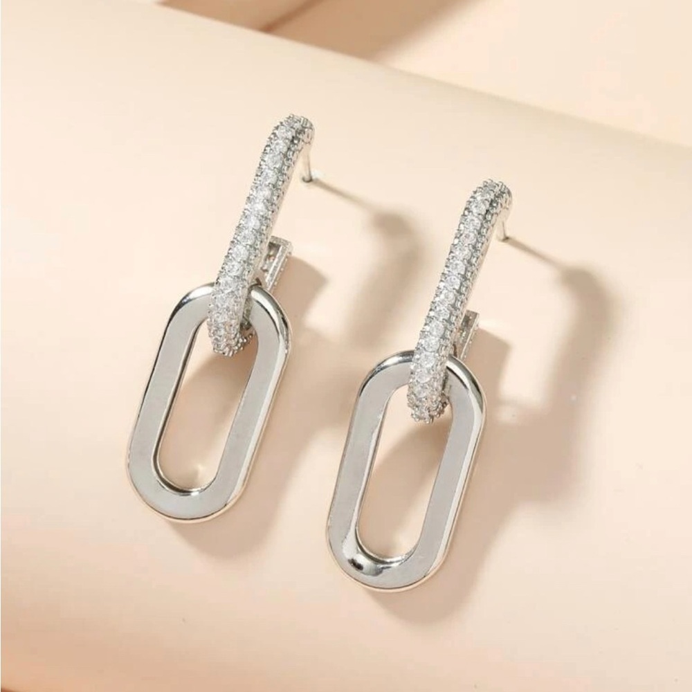 Silver Rhinestone Chain Earings - Picture 2 of 3